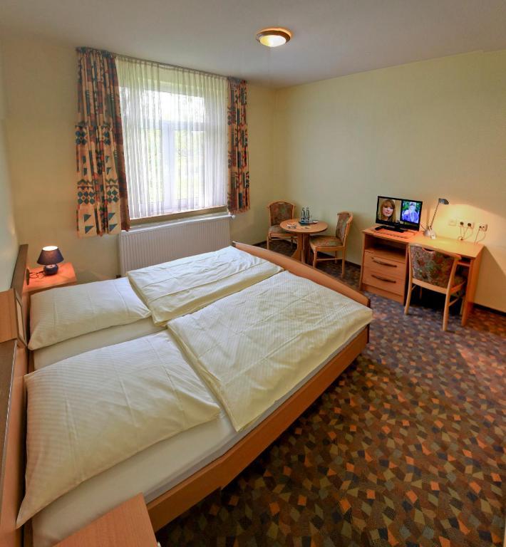Konigszinne Bodenwerder Room photo